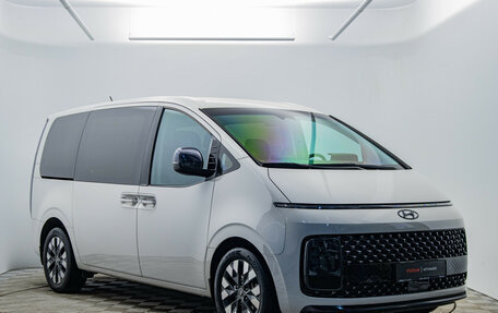 Hyundai Staria, 2021 год, 5 040 000 рублей, 3 фотография