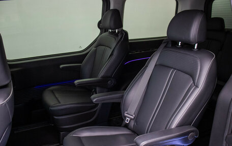 Hyundai Staria, 2021 год, 5 040 000 рублей, 8 фотография