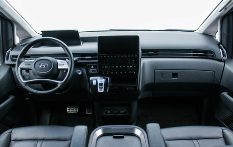 Hyundai Staria, 2021 год, 5 040 000 рублей, 11 фотография