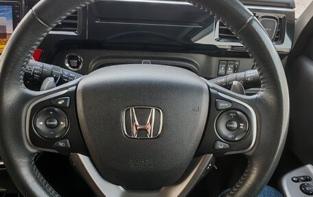 Honda Stepwgn IV, 2018 год, 2 620 000 рублей, 12 фотография