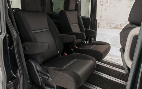 Honda Stepwgn IV, 2018 год, 2 620 000 рублей, 17 фотография