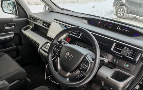 Honda Stepwgn IV, 2018 год, 2 620 000 рублей, 18 фотография