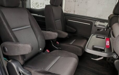 Honda Stepwgn IV, 2018 год, 2 620 000 рублей, 19 фотография