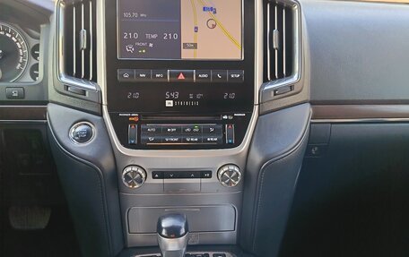 Toyota Land Cruiser 200, 2018 год, 7 700 000 рублей, 14 фотография