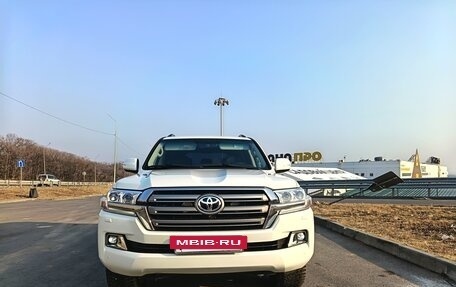Toyota Land Cruiser 200, 2018 год, 7 700 000 рублей, 4 фотография