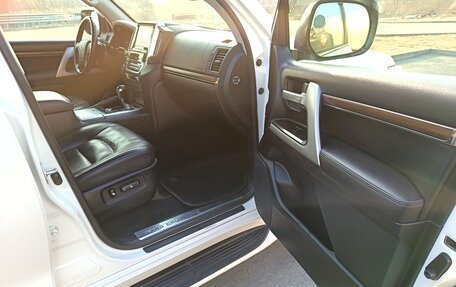 Toyota Land Cruiser 200, 2018 год, 7 700 000 рублей, 24 фотография