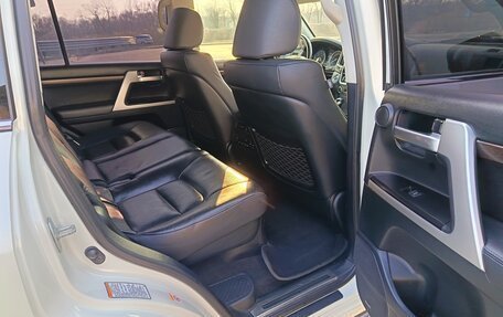 Toyota Land Cruiser 200, 2018 год, 7 700 000 рублей, 26 фотография