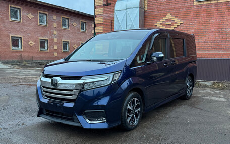 Honda Stepwgn IV, 2018 год, 2 190 000 рублей, 2 фотография