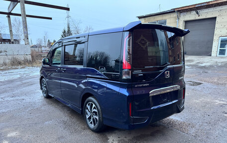 Honda Stepwgn IV, 2018 год, 2 190 000 рублей, 8 фотография