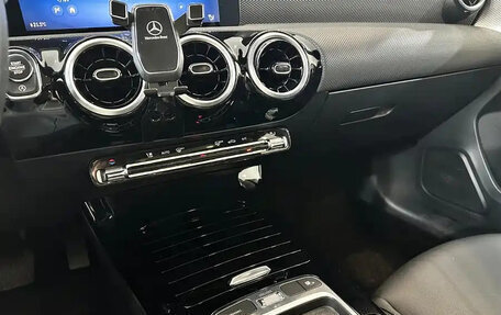 Mercedes-Benz A-Класс, 2023 год, 1 650 000 рублей, 11 фотография