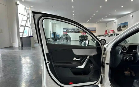 Mercedes-Benz A-Класс, 2023 год, 1 650 000 рублей, 16 фотография