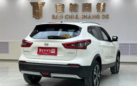 Nissan Qashqai, 2022 год, 1 600 000 рублей, 4 фотография