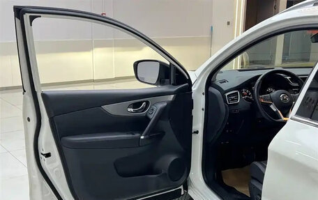 Nissan Qashqai, 2022 год, 1 600 000 рублей, 12 фотография