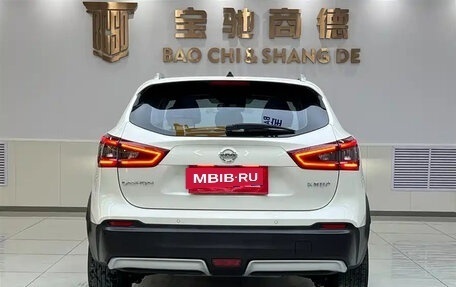 Nissan Qashqai, 2022 год, 1 600 000 рублей, 5 фотография