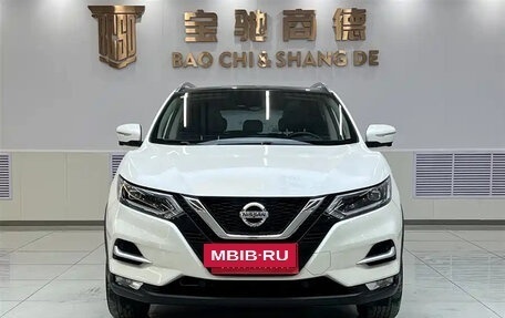 Nissan Qashqai, 2022 год, 1 600 000 рублей, 2 фотография