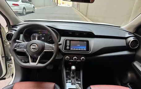 Nissan Kicks I, 2022 год, 1 300 000 рублей, 8 фотография