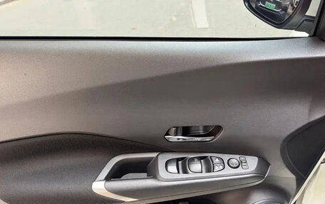 Nissan Kicks I, 2022 год, 1 300 000 рублей, 11 фотография