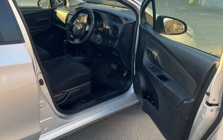 Toyota Vitz, 2018 год, 1 300 000 рублей, 8 фотография