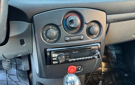 Renault Clio III, 2006 год, 289 000 рублей, 3 фотография