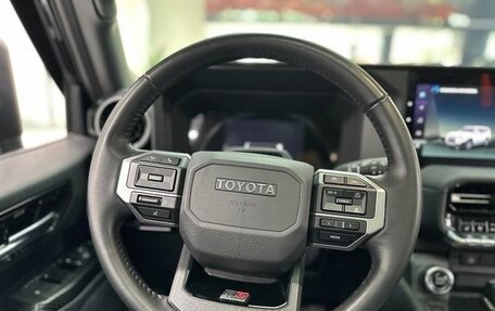 Toyota Land Cruiser Prado, 2025 год, 10 500 000 рублей, 8 фотография