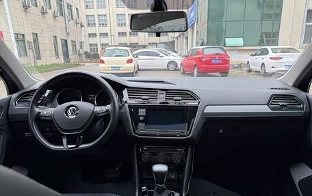 Volkswagen Tiguan II, 2019 год, 1 750 000 рублей, 10 фотография