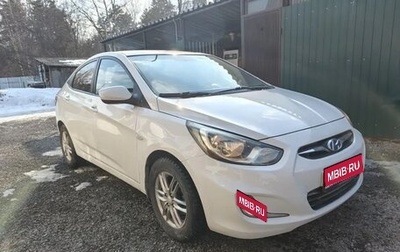 Hyundai Solaris II рестайлинг, 2014 год, 690 000 рублей, 1 фотография