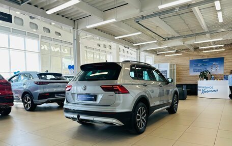 Volkswagen Tiguan II, 2020 год, 3 249 900 рублей, 6 фотография