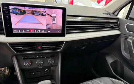 Volkswagen Tiguan II, 2023 год, 2 890 017 рублей, 12 фотография