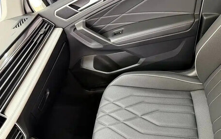 Volkswagen Tiguan II, 2023 год, 2 890 017 рублей, 13 фотография