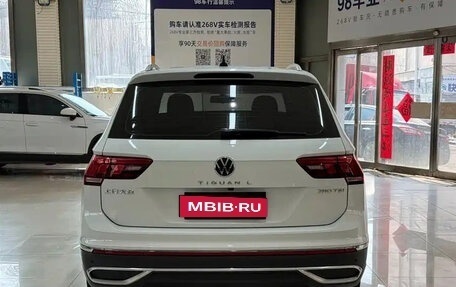 Volkswagen Tiguan II, 2023 год, 2 890 017 рублей, 5 фотография