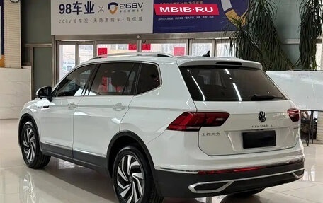 Volkswagen Tiguan II, 2023 год, 2 890 017 рублей, 6 фотография