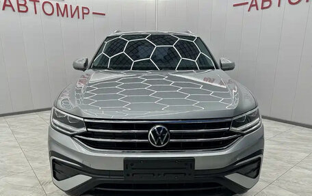 Volkswagen Tiguan II, 2022 год, 2 280 017 рублей, 3 фотография