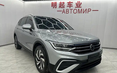 Volkswagen Tiguan II, 2022 год, 2 280 017 рублей, 2 фотография