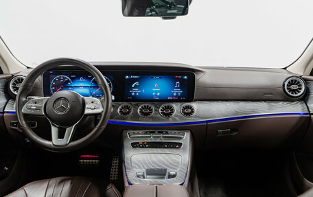 Mercedes-Benz CLS, 2021 год, 6 990 000 рублей, 15 фотография