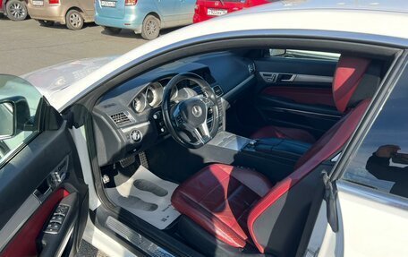 Mercedes-Benz E-Класс, 2013 год, 1 999 000 рублей, 10 фотография