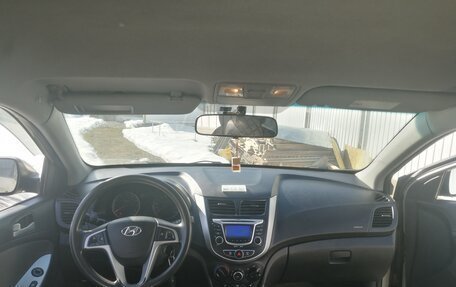 Hyundai Solaris II рестайлинг, 2011 год, 620 000 рублей, 6 фотография