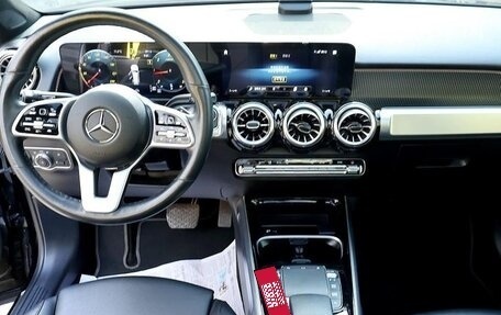 Mercedes-Benz GLB, 2022 год, 2 830 000 рублей, 7 фотография