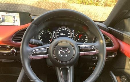 Mazda 3, 2022 год, 1 100 000 рублей, 9 фотография