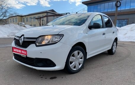 Renault Logan II, 2017 год, 650 000 рублей, 1 фотография