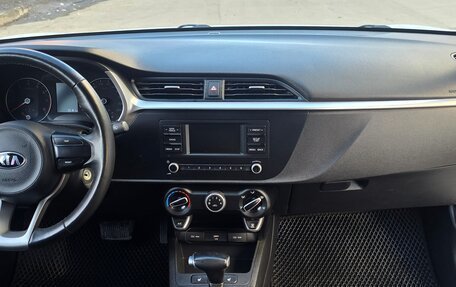 KIA Rio IV, 2020 год, 1 684 000 рублей, 10 фотография