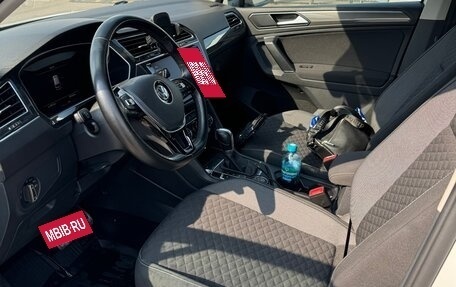 Volkswagen Tiguan II, 2018 год, 2 350 000 рублей, 9 фотография