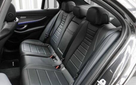 Mercedes-Benz E-Класс, 2021 год, 5 290 000 рублей, 27 фотография