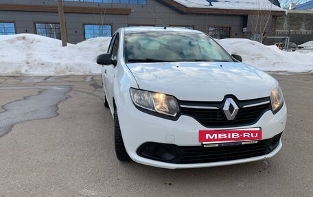 Renault Logan II, 2017 год, 650 000 рублей, 12 фотография