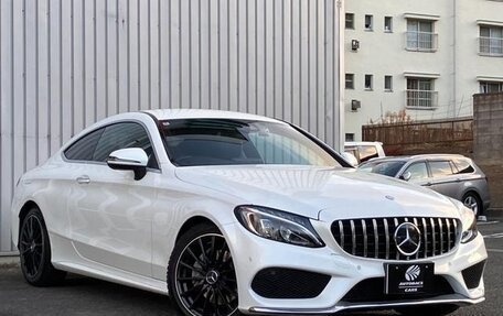 Mercedes-Benz C-Класс, 2017 год, 1 950 000 рублей, 2 фотография