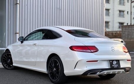 Mercedes-Benz C-Класс, 2017 год, 1 950 000 рублей, 10 фотография