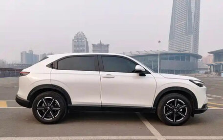 Honda Vezel, 2023 год, 2 080 000 рублей, 5 фотография