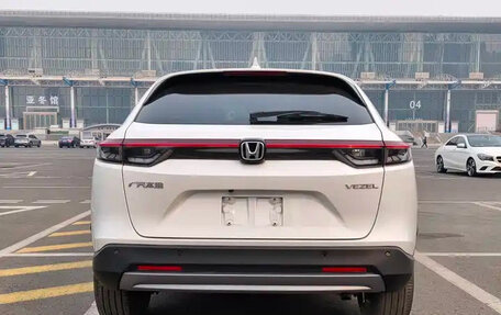 Honda Vezel, 2023 год, 2 080 000 рублей, 7 фотография