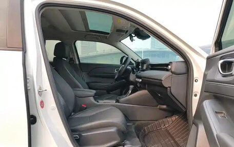 Honda Vezel, 2023 год, 2 080 000 рублей, 13 фотография