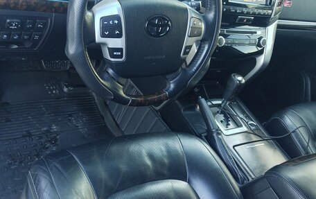 Toyota Land Cruiser 200, 2013 год, 3 790 000 рублей, 9 фотография