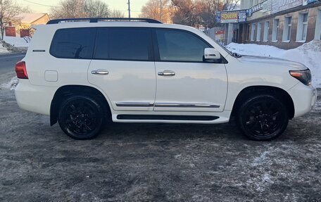 Toyota Land Cruiser 200, 2013 год, 3 790 000 рублей, 3 фотография